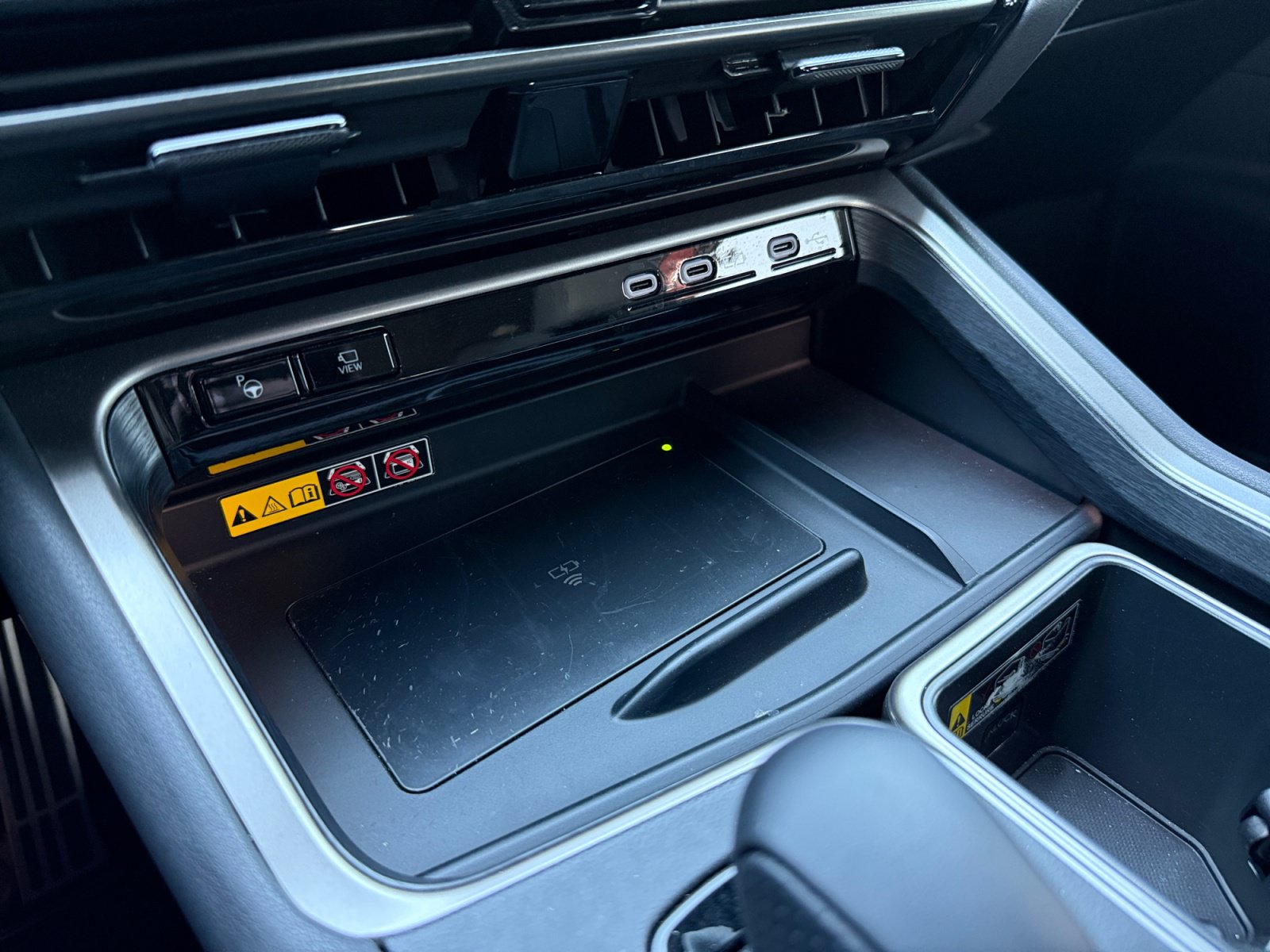 Used 2025 Lexus TX 500h AWD w/ Technology Package image 17