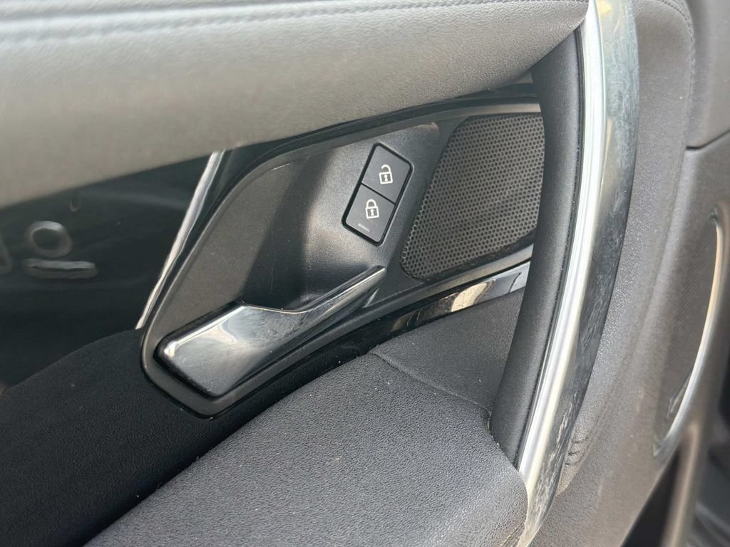 Used 2021 Land Rover Discovery Sport S AWD/4WD image 15