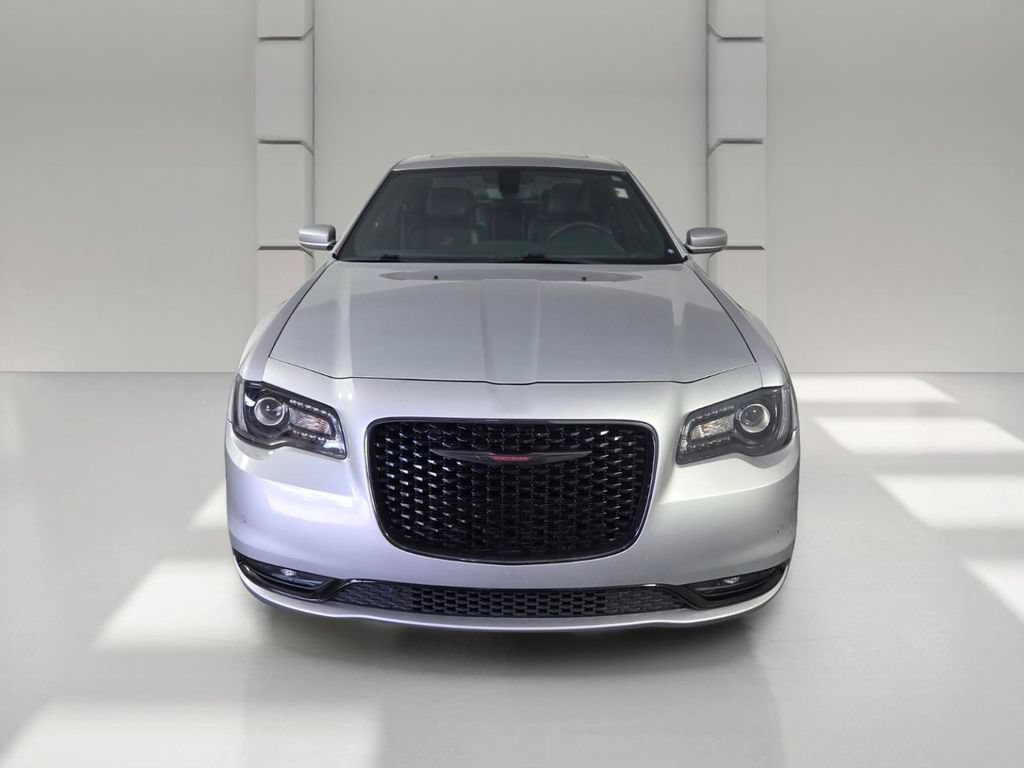 Used 2023 Chrysler 300 S RWD image 3