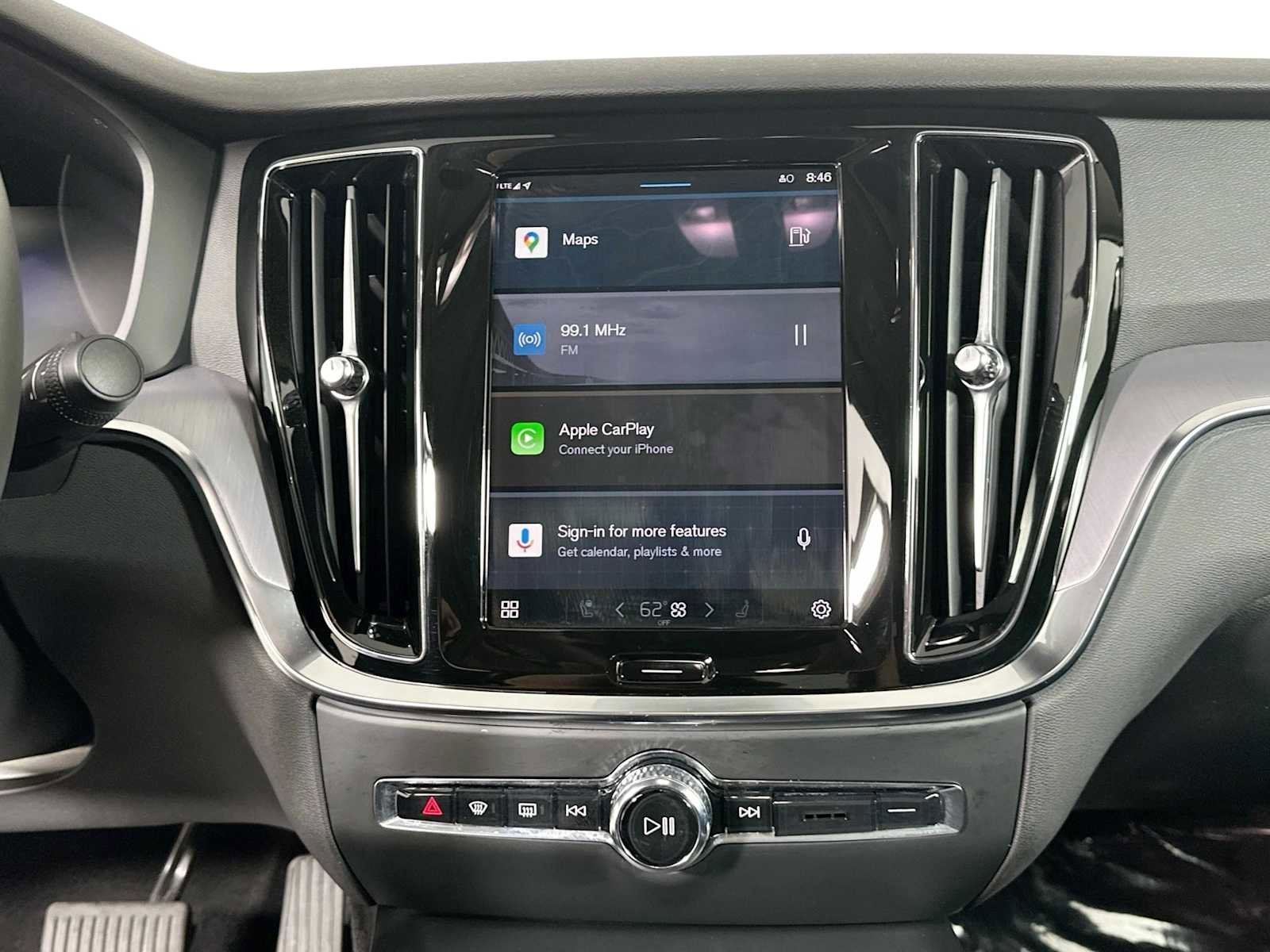 Used 2025 Volvo S60 B5 Core image 14