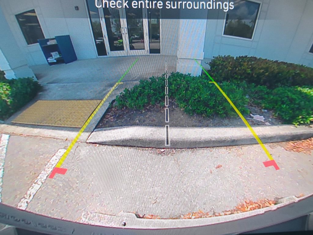 Used 2025 Jeep Wrangler Sahara 4xe image 23