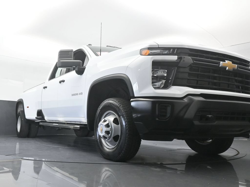 Used 2026 Chevrolet Silverado 3500 W/T AWD/4WD image 59