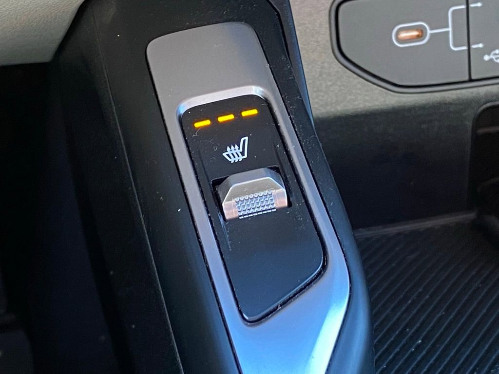 Certified 2025 Kia Sorento X-Line EX image 18