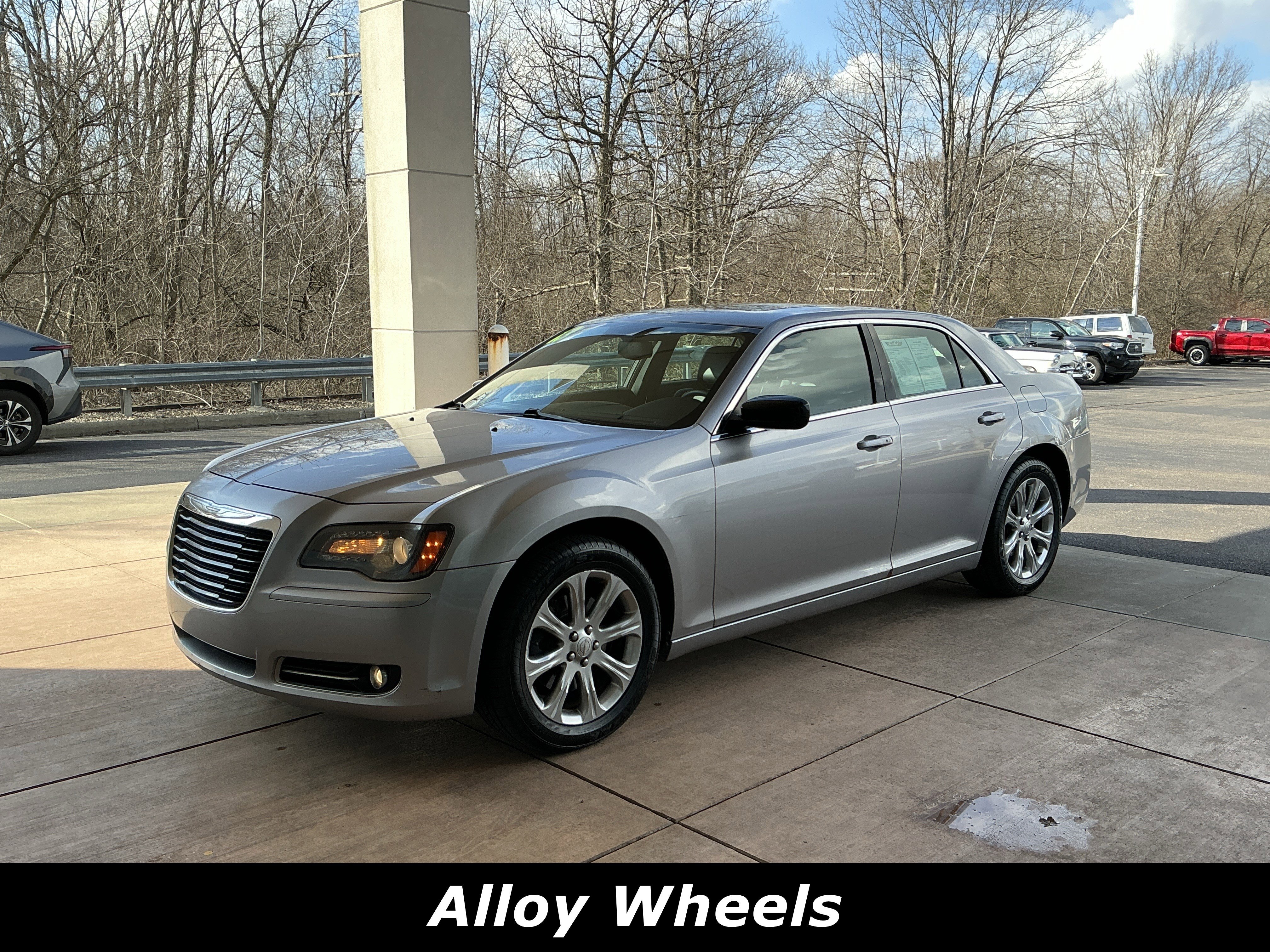 Used 2013 Chrysler 300 S image 3