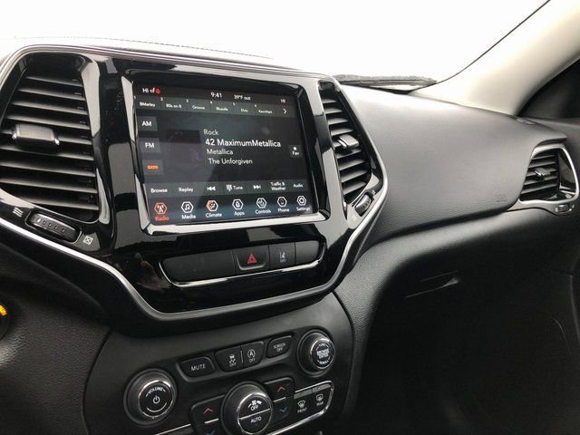 Used 2022 Jeep Cherokee Limited image 10