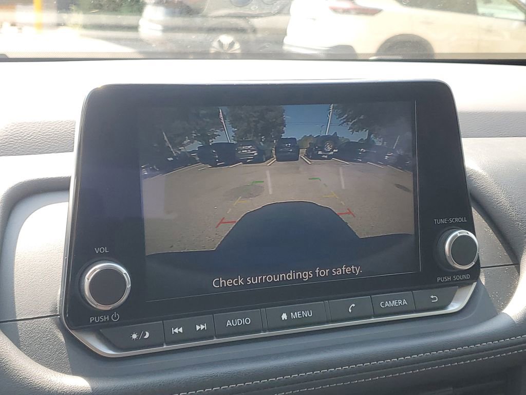 Used 2024 Nissan Rogue S image 19