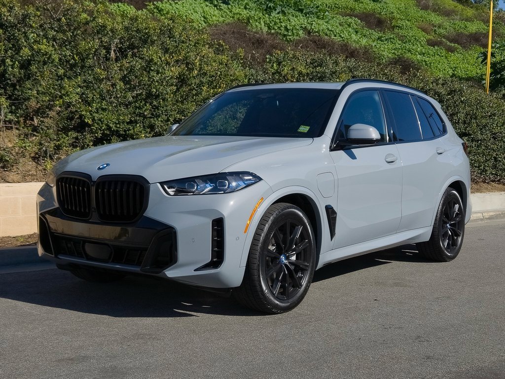 Used 2024 BMW X5 xDrive50e w/ M Sport Package image 26