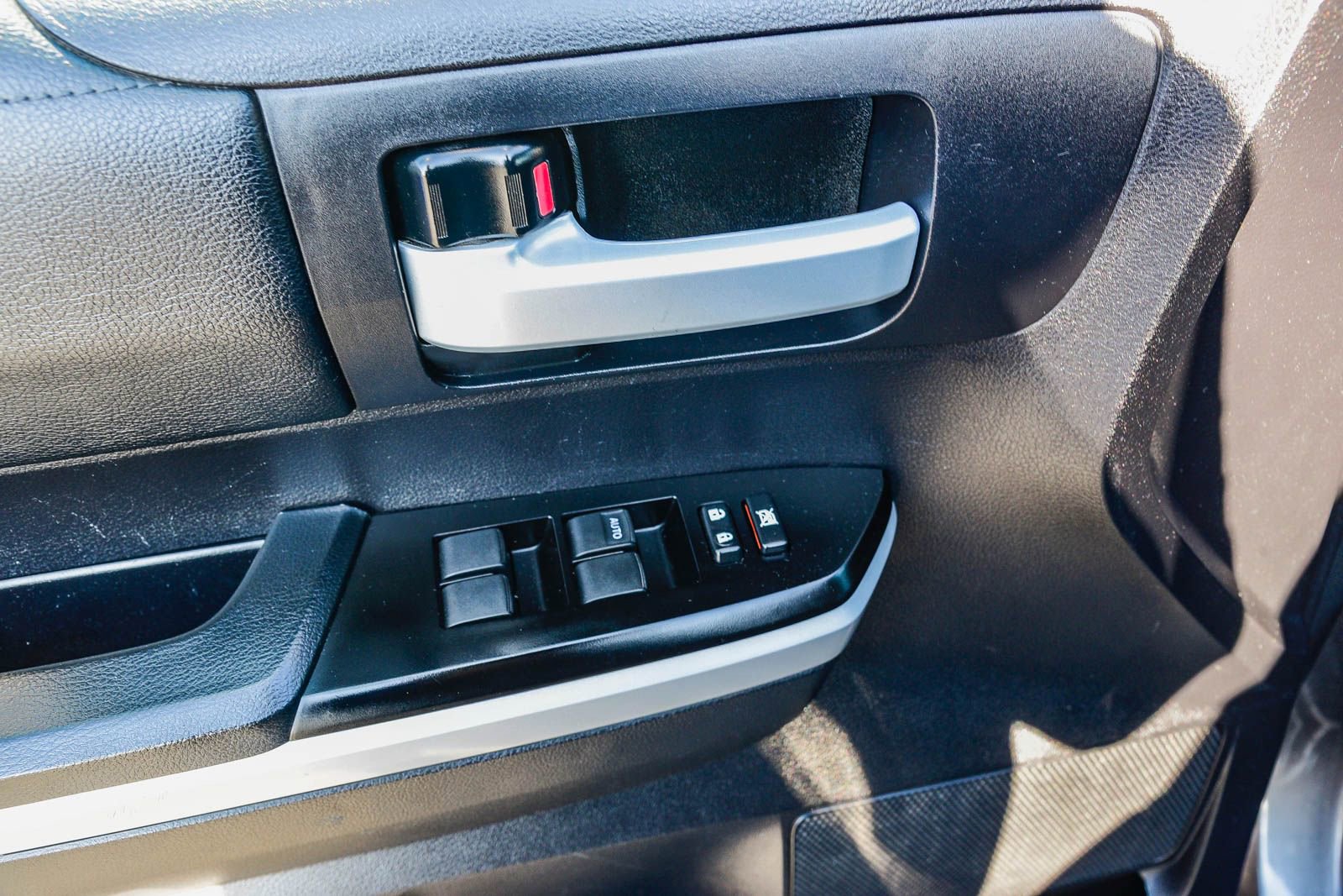 Certified 2020 Toyota Tundra SR5 image 21