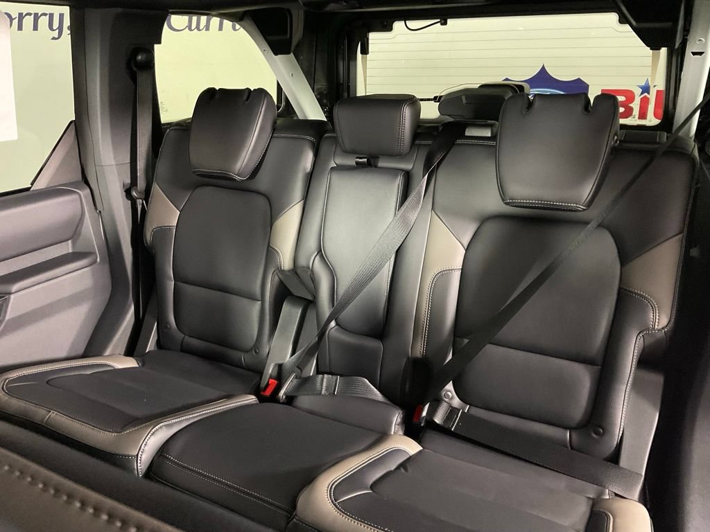 New 2026 Ford Bronco Outer Banks AWD/4WD image 16