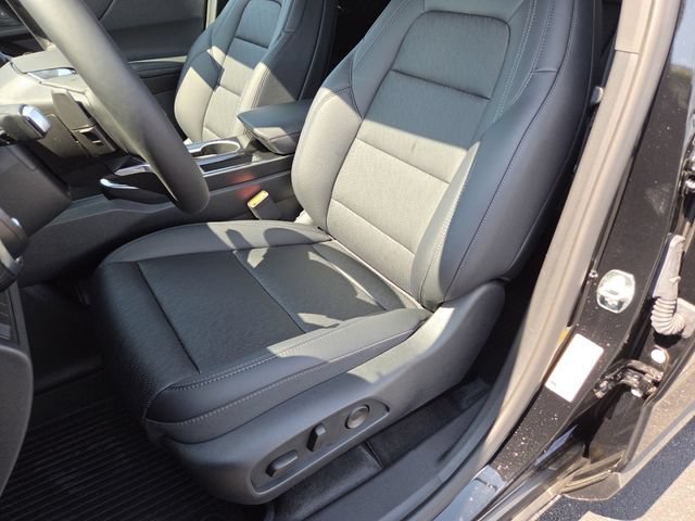New 2027 Chevrolet Equinox LT w/ Convenience Package II FWD image 23