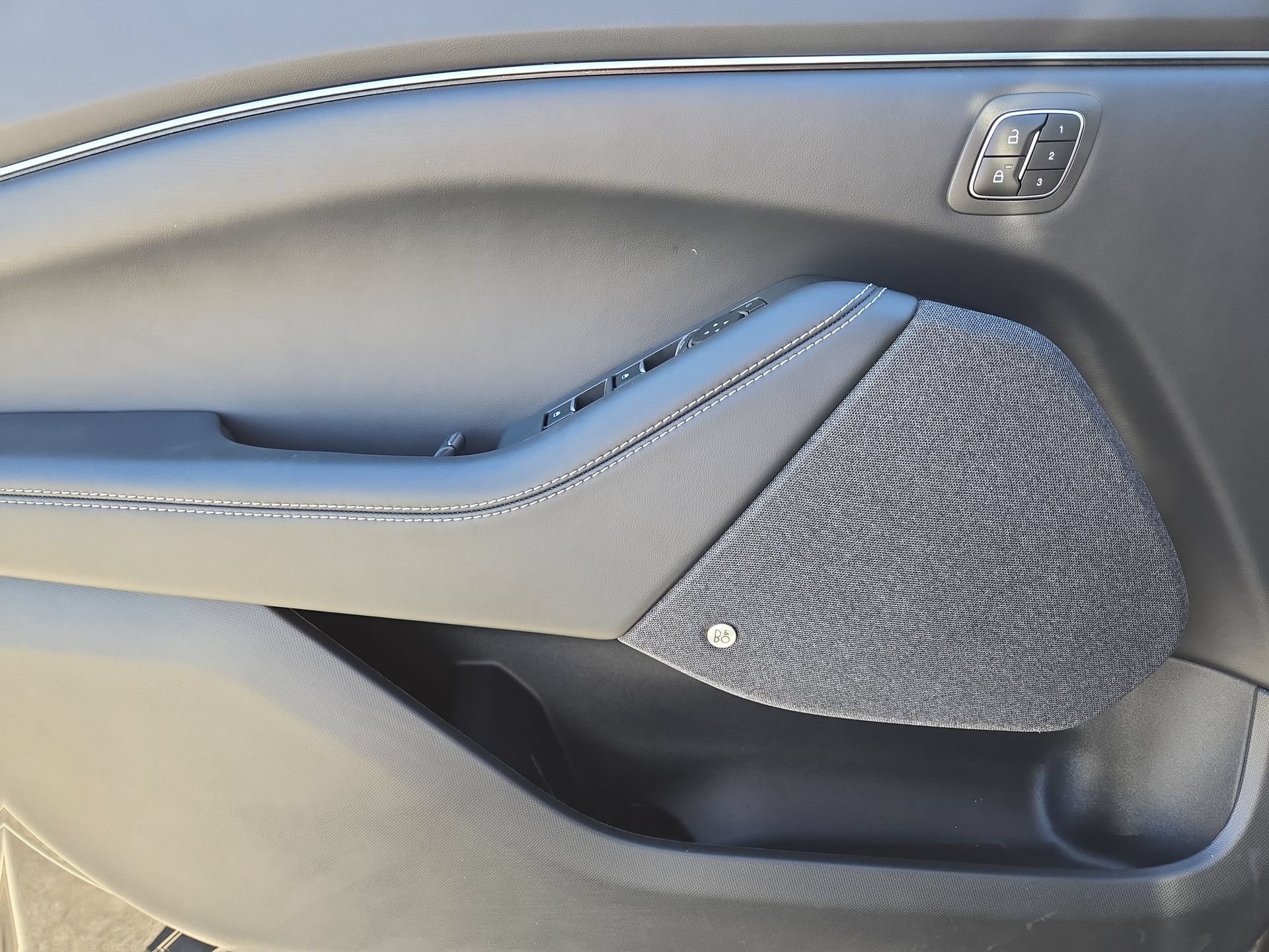 Used 2025 Ford Mustang Mach-E Premium RWD image 15