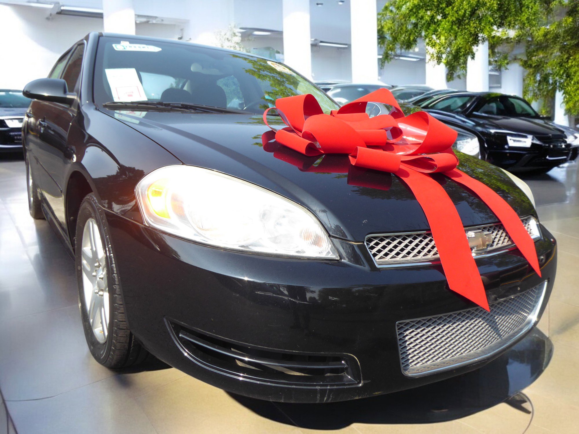 Used 2012 Chevrolet Impala LT w/ LT Sunroof Package image 3