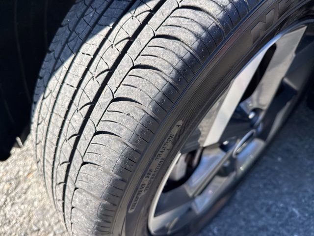 Certified 2023 Hyundai Venue SEL image 8