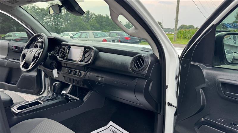 Used 2022 Toyota Tacoma SR w/ SR Convenience Package RWD image 30