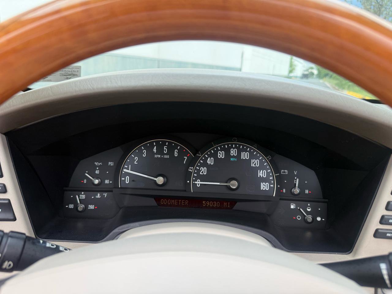Used 2004 Cadillac XLR RWD image 38
