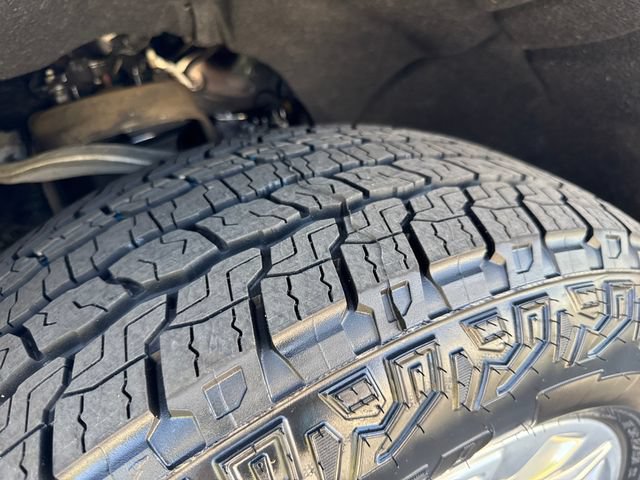 Used 2022 Chevrolet Silverado 1500 LTZ AWD/4WD image 27