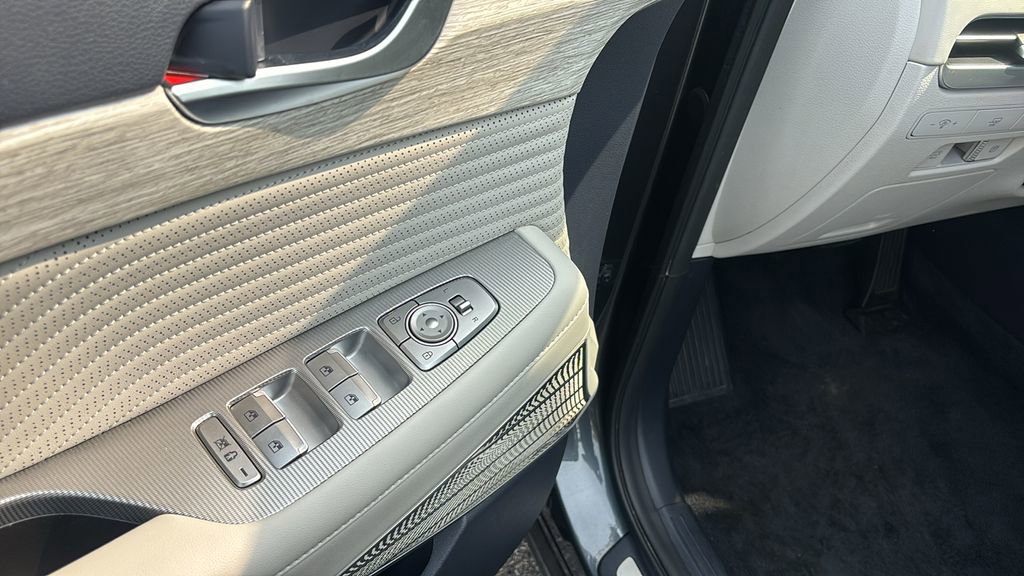Used 2024 Hyundai Palisade Calligraphy image 14