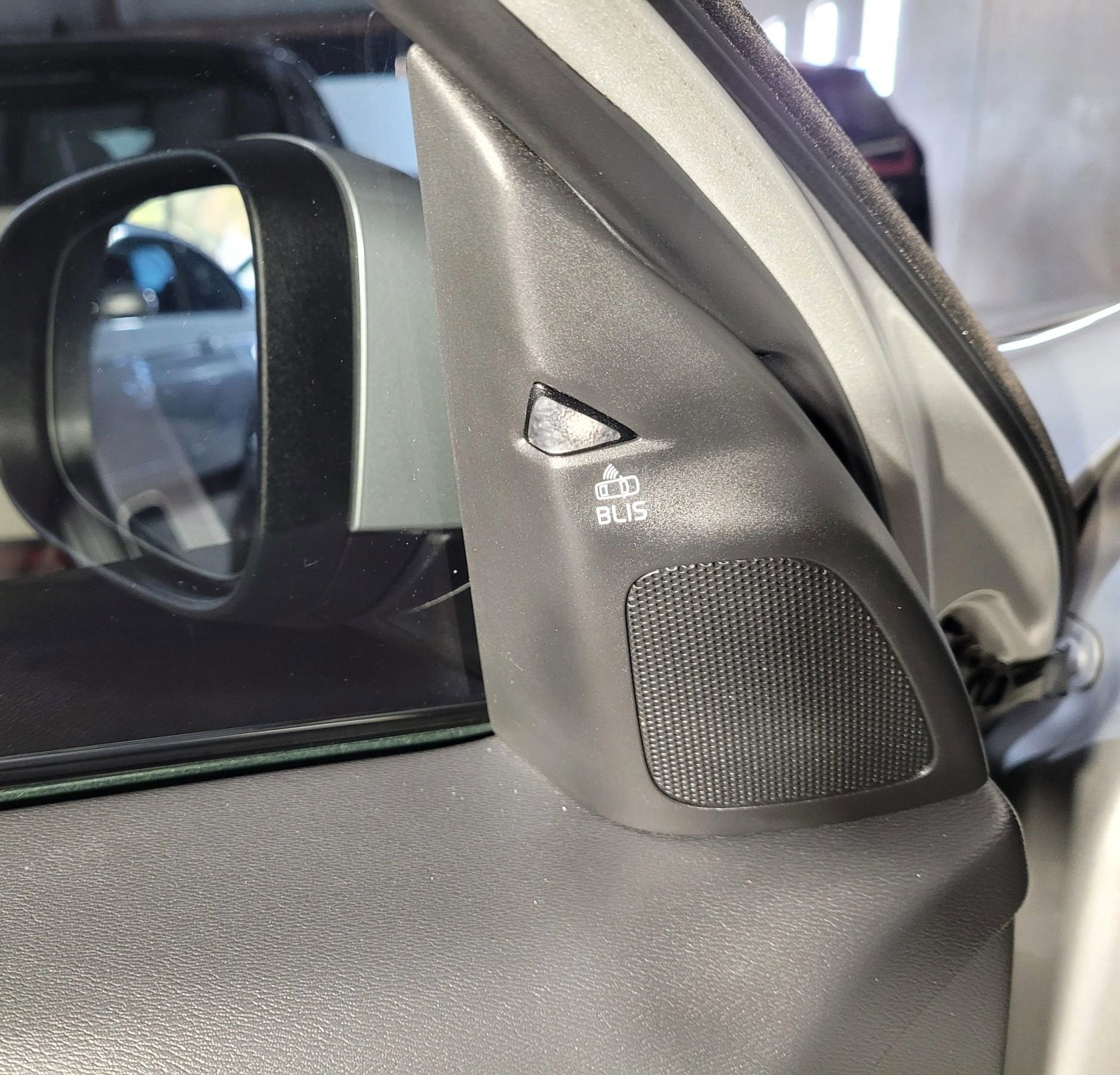 Used 2016 Volvo S60 T5 Premier image 17