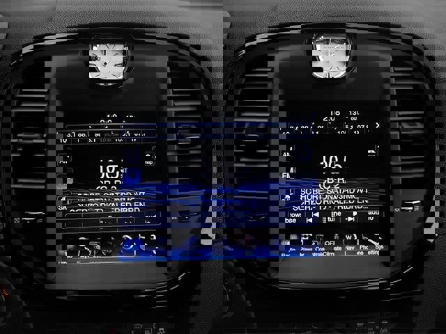 Used 2013 Chrysler 300 S AWD/4WD image 9