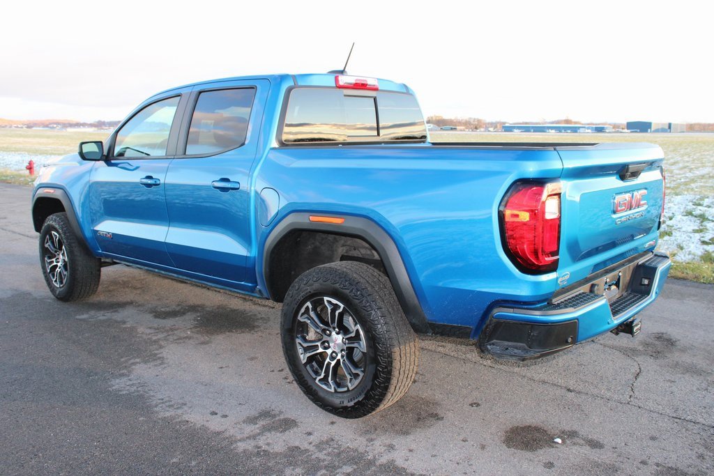 Used 2023 GMC Canyon AT4 image 5