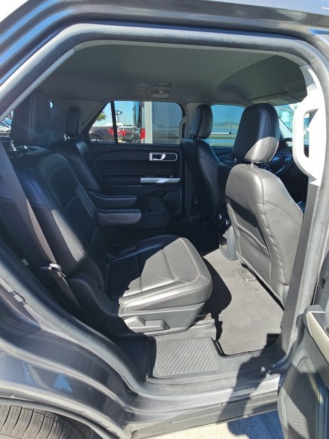 Certified 2021 Ford Explorer XLT w/ Equipment Group 202A RWD image 11
