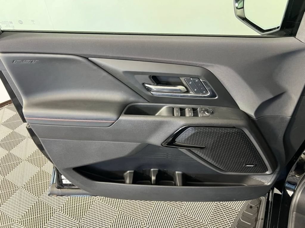New 2024 Chevrolet Silverado EV RST AWD/4WD image 21