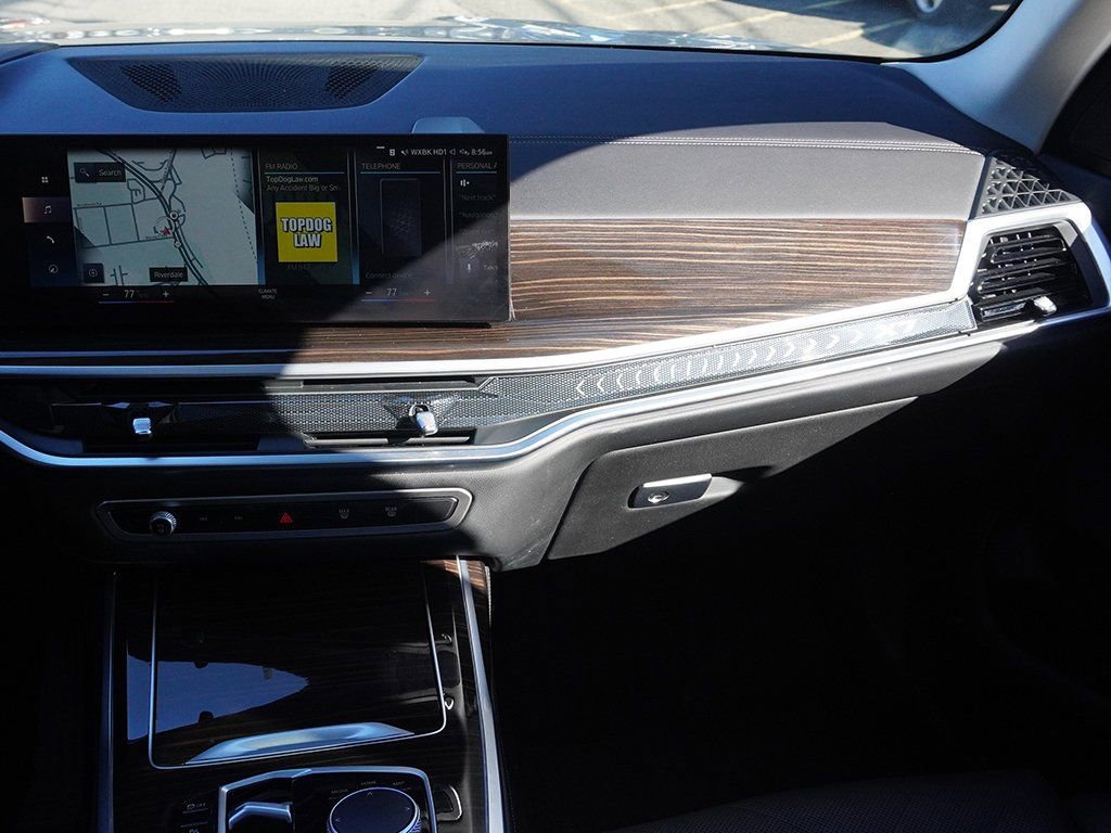 Used 2023 BMW X7 xDrive40i w/ Parking Assistance Package image 39
