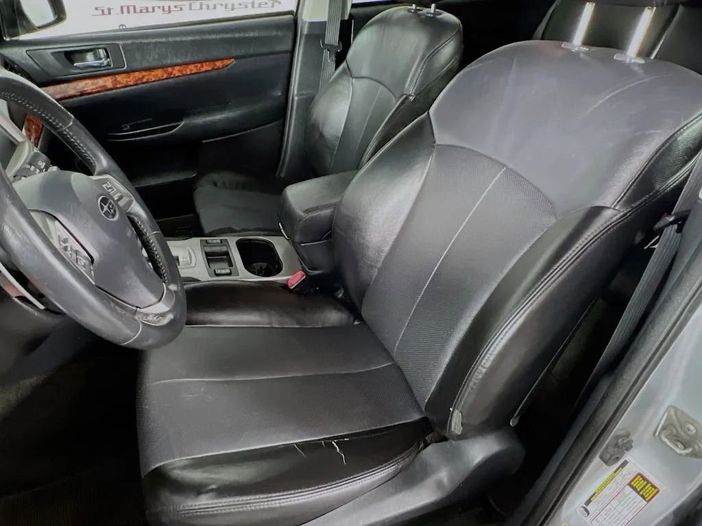 Used 2012 Subaru Outback 3.6R Limited image 23