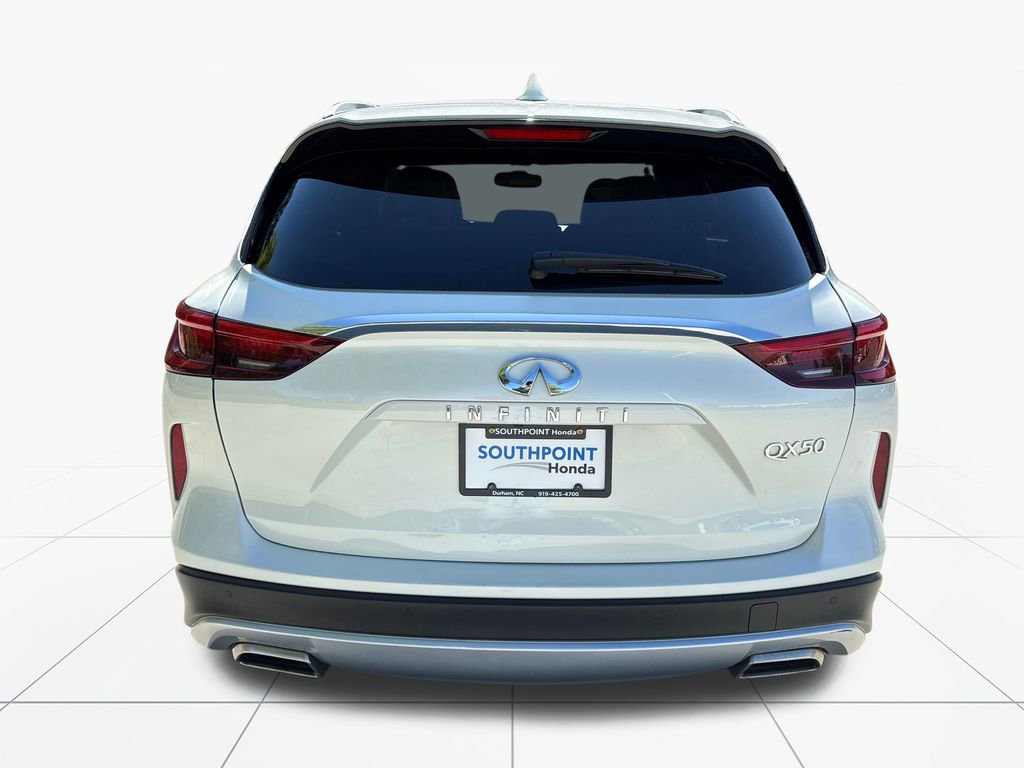 Used 2020 INFINITI QX50 Luxe w/ Navigation Package FWD image 6