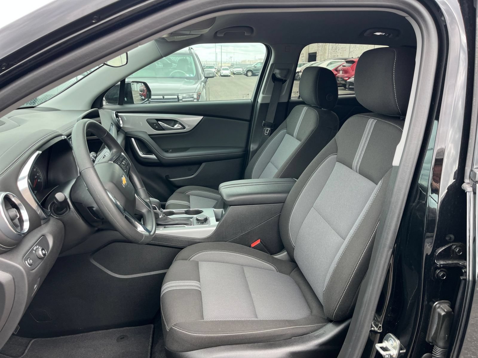 Used 2026 Chevrolet Blazer LT FWD image 36