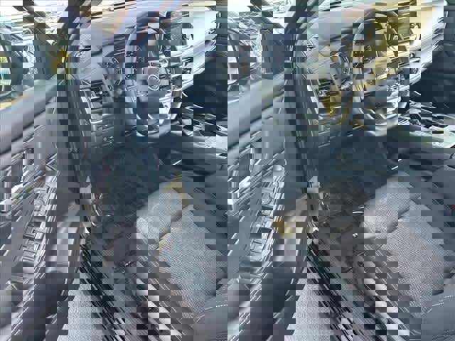 Used 2026 Nissan Rogue SV image 9