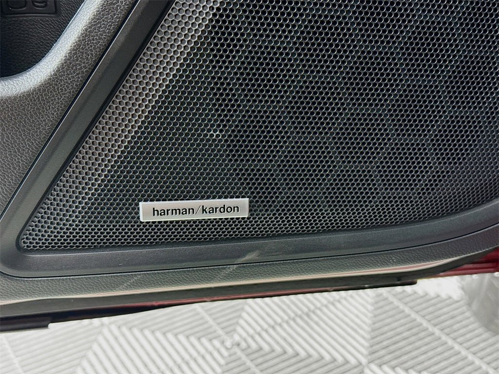 Used 2025 Subaru Outback Touring XT image 20