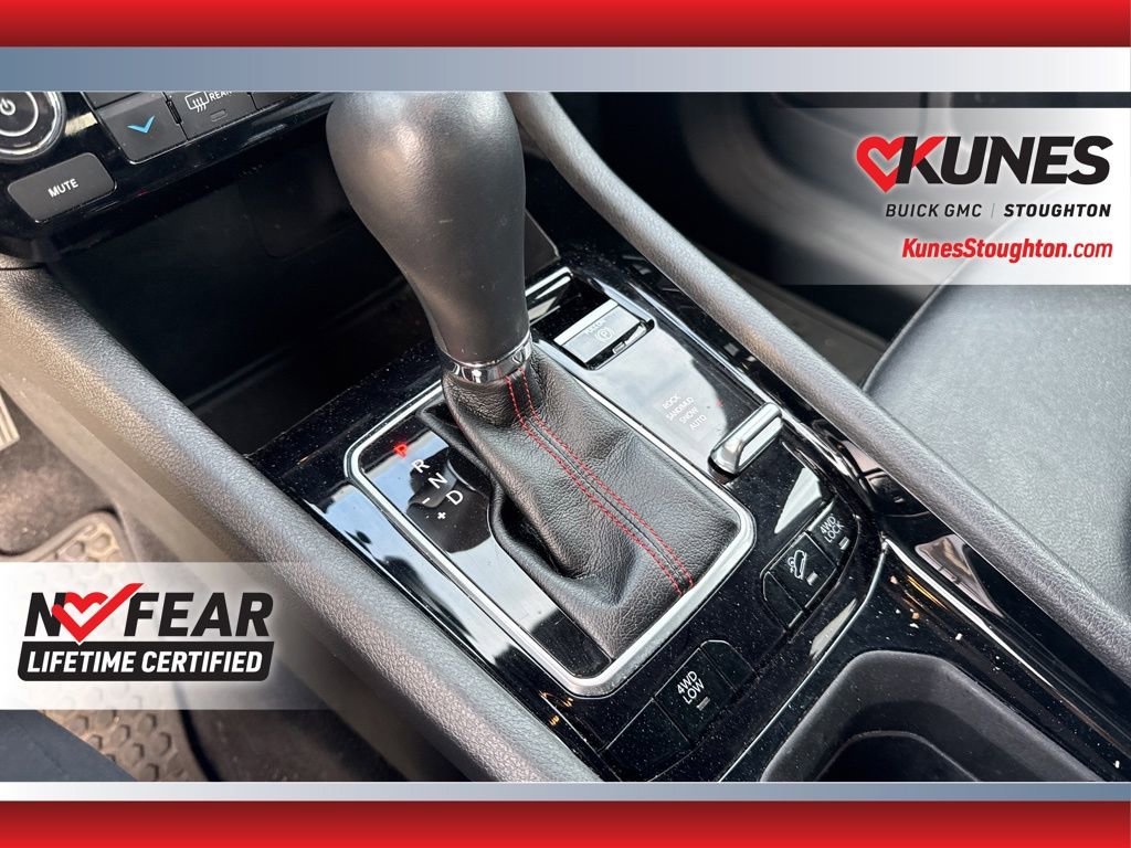 Used 2025 Jeep Compass Trailhawk AWD/4WD image 35