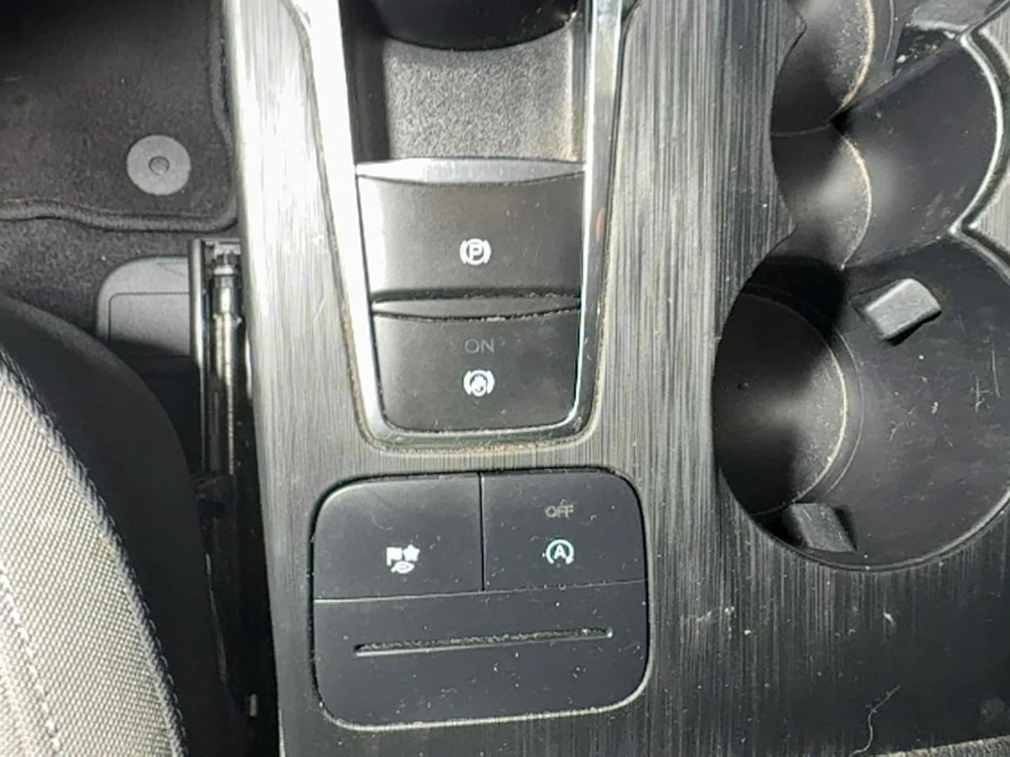 Used 2020 Ford Escape SE FWD image 43
