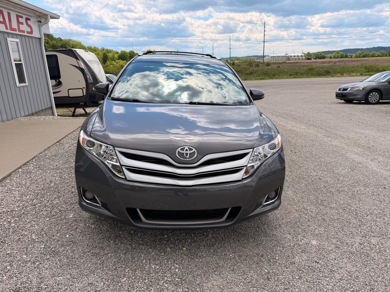 Used 2015 Toyota Venza LE AWD/4WD image 5