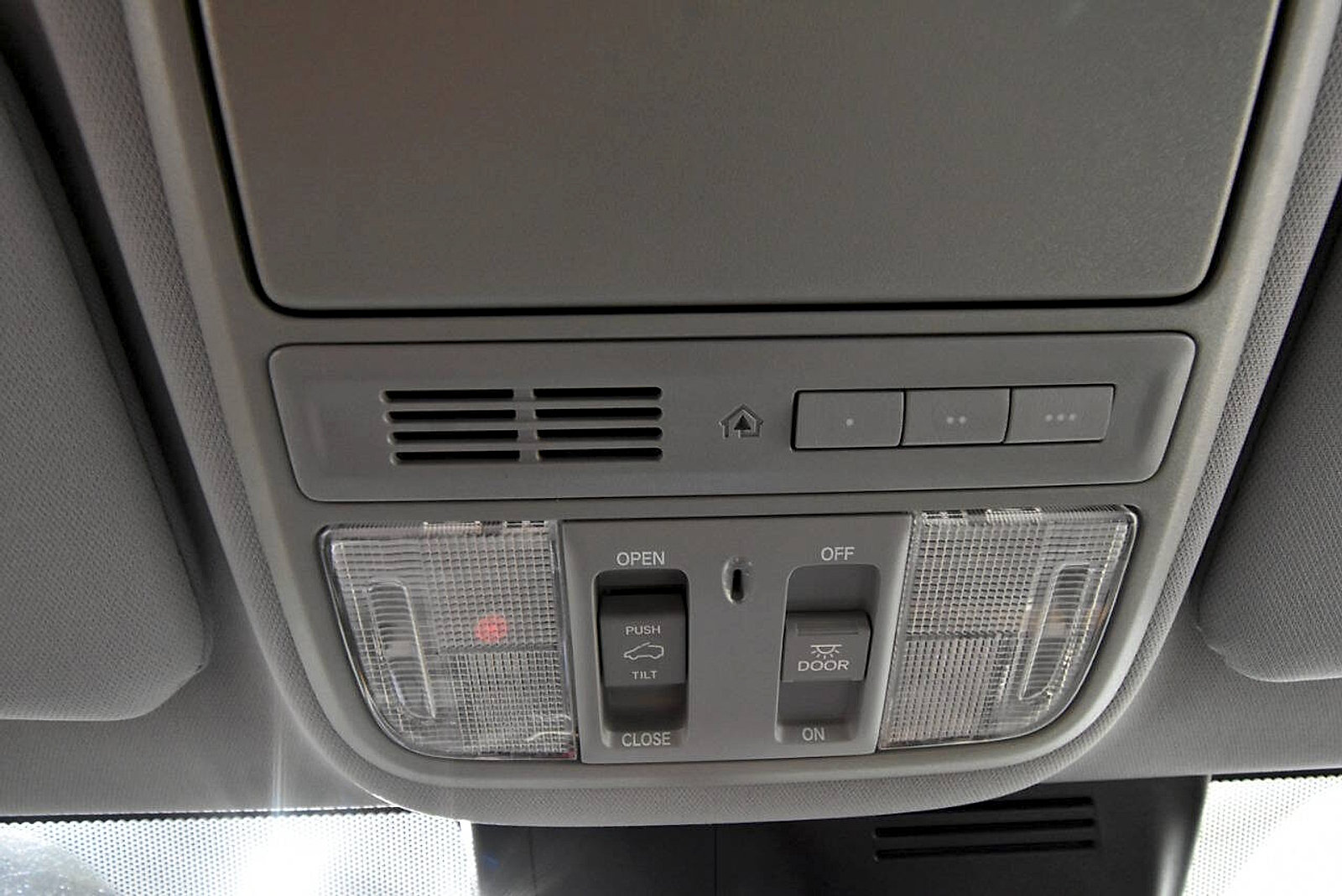 Used 2019 Honda CR-V Touring image 31
