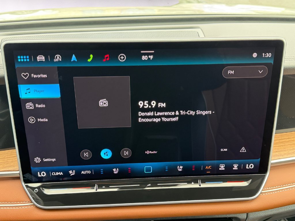 New 2026 Volkswagen Tiguan SEL R-Line AWD/4WD image 14