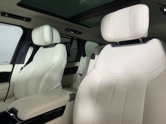 Certified 2025 Land Rover Range Rover Autobiography AWD/4WD image 15