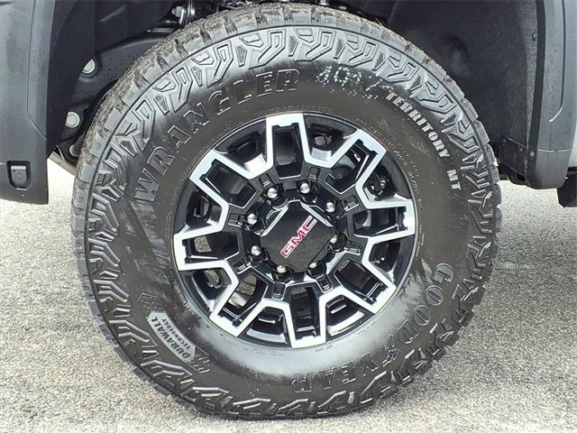 New 2026 GMC Sierra 2500 AT4X image 8