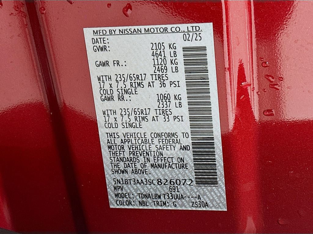 Used 2025 Nissan Rogue S image 31