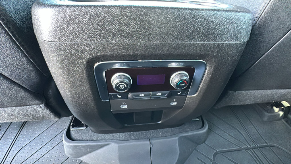 Used 2022 Chevrolet Tahoe High Country image 25