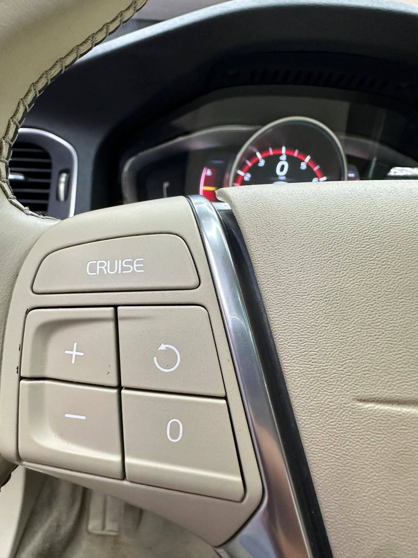 Used 2016 Volvo S60 T5 Premier FWD image 17