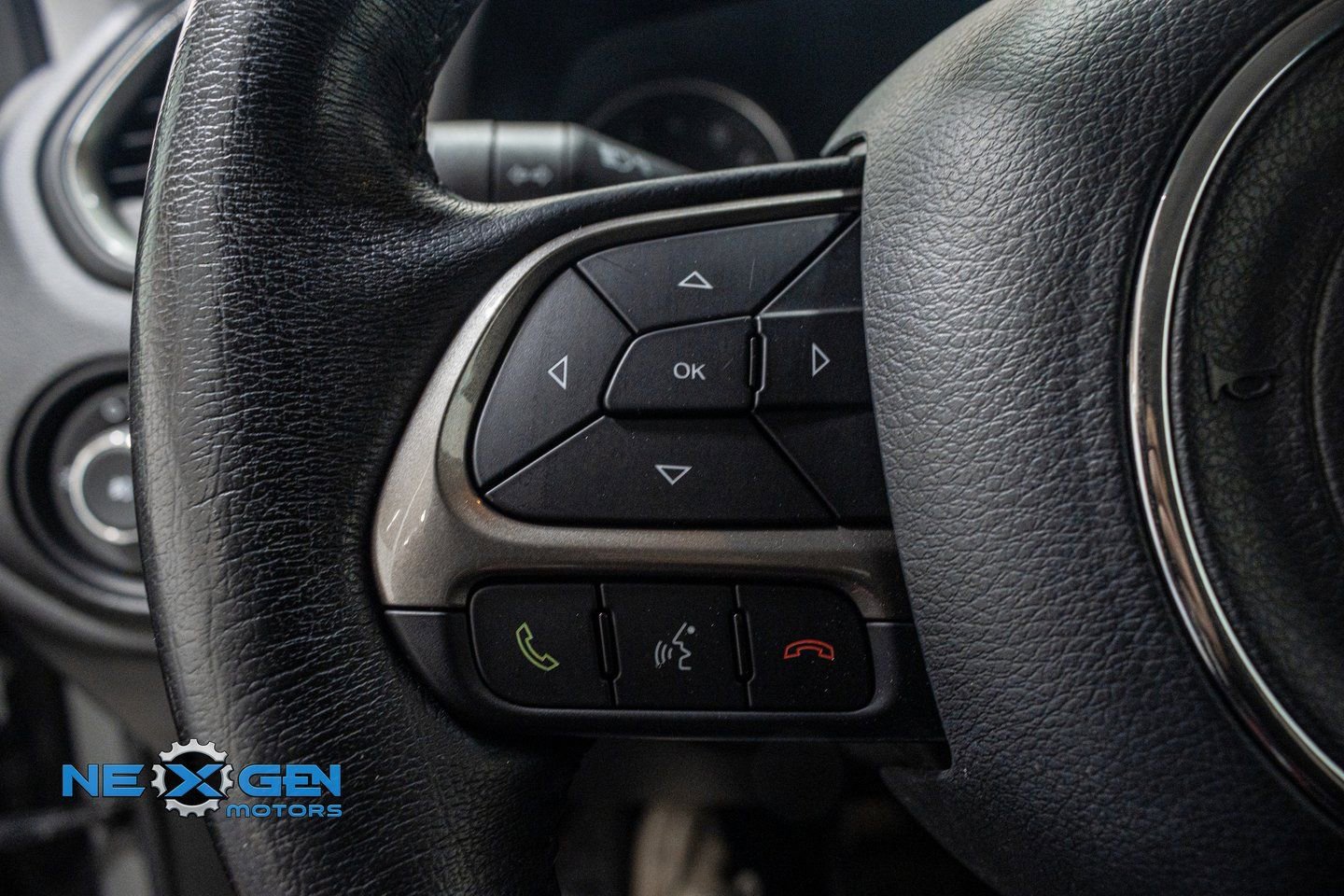 Used 2022 Jeep Renegade Latitude w/ Convenience Group image 14