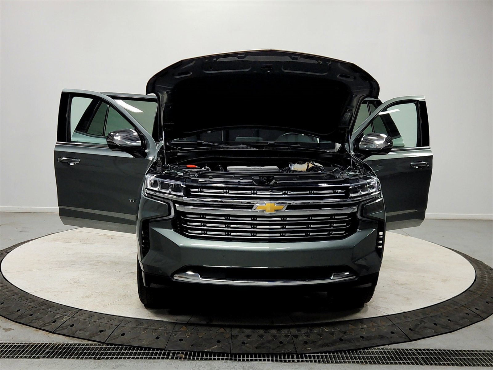Used 2024 Chevrolet Tahoe Premier image 10