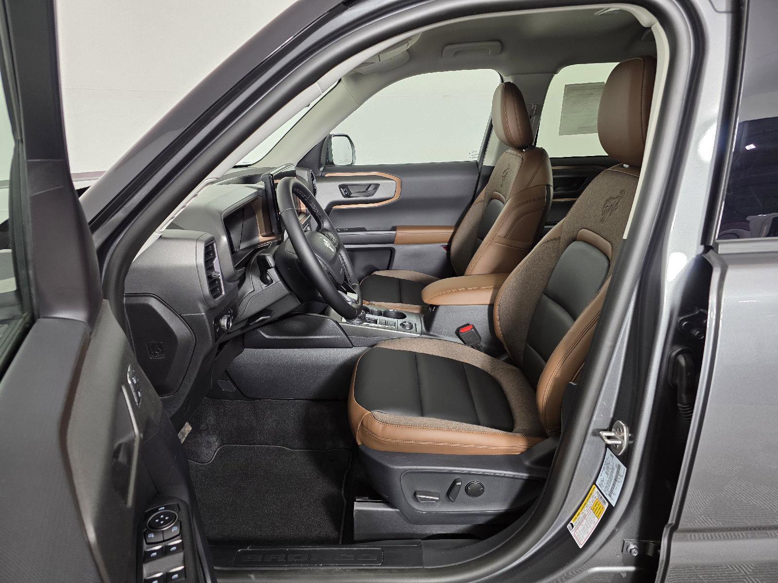 Used 2025 Ford Bronco Sport Outer Banks w/ Outer Banks Tech Package+ image 13