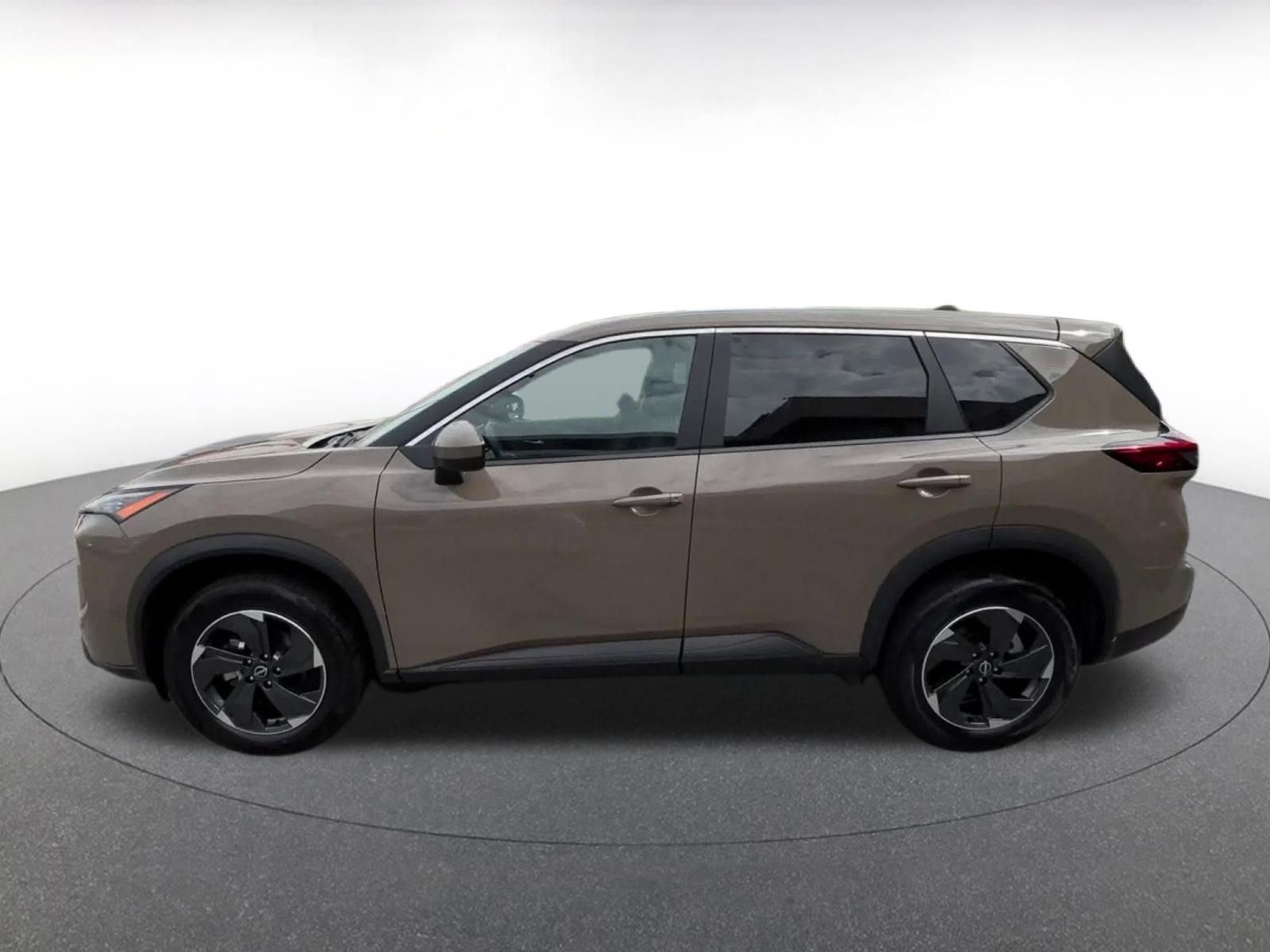 Used 2025 Nissan Rogue SV AWD/4WD image 11