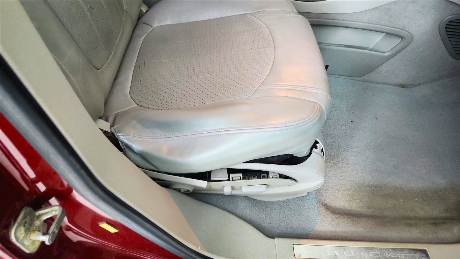 Used 2011 Buick Enclave CXL w/ Trailering Provision Package image 41