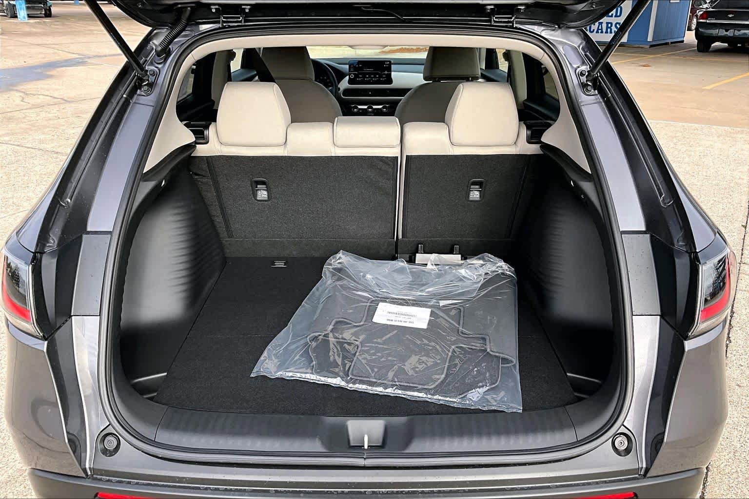 New 2026 Honda HR-V LX image 18