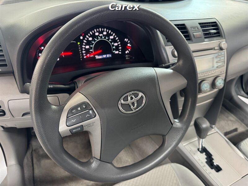 Used 2007 Toyota Camry LE FWD image 22