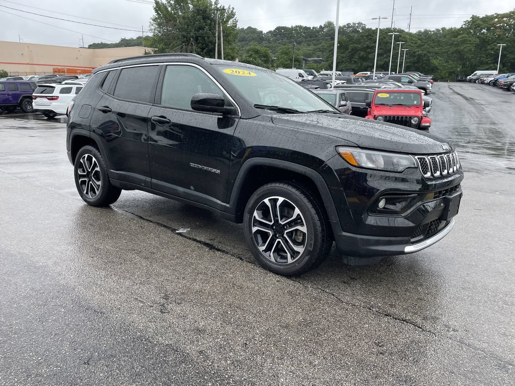 Used 2024 Jeep Compass Limited w/ Sun and Sound Group AWD/4WD image 7